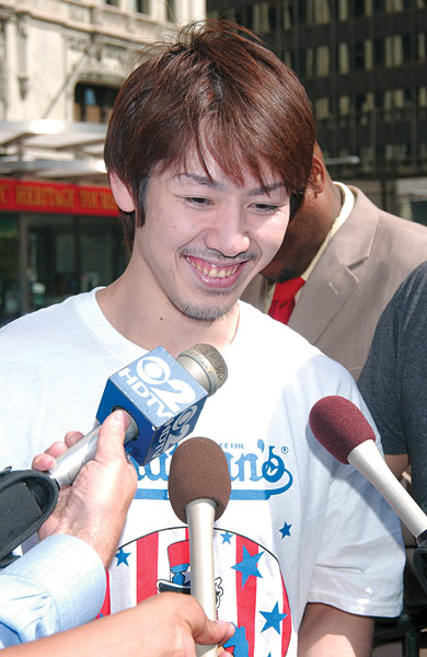 Illustration for article titled Kobayashi Retires From Eating